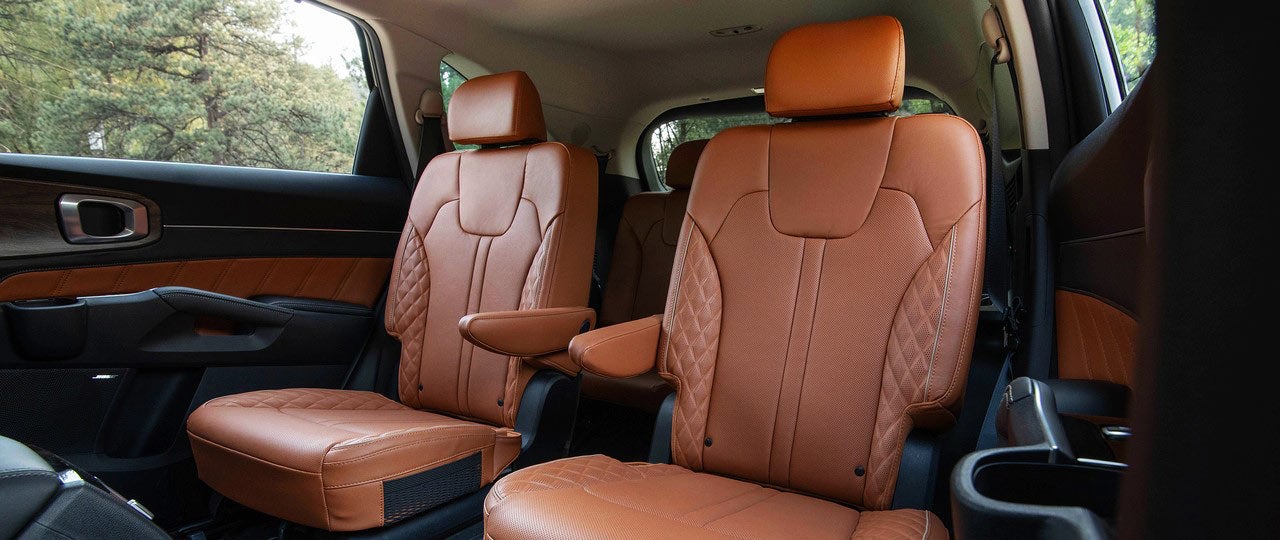 Available Captain's Chairs | Coughlin Kia of Lancaster in Lancaster OH