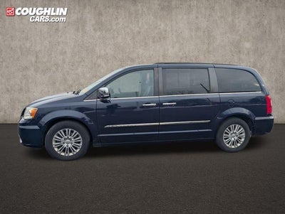 2016 Chrysler Town & Country Touring-L