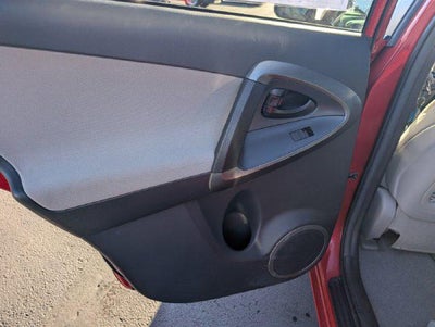 2012 Toyota RAV4 LE