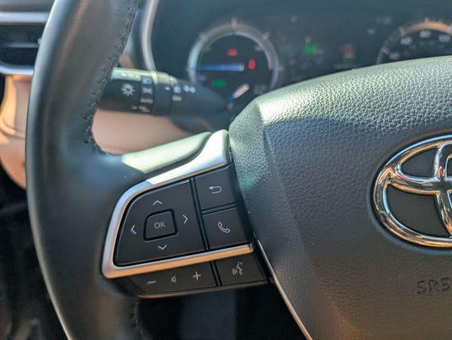 2022 Toyota Highlander Hybrid Platinum