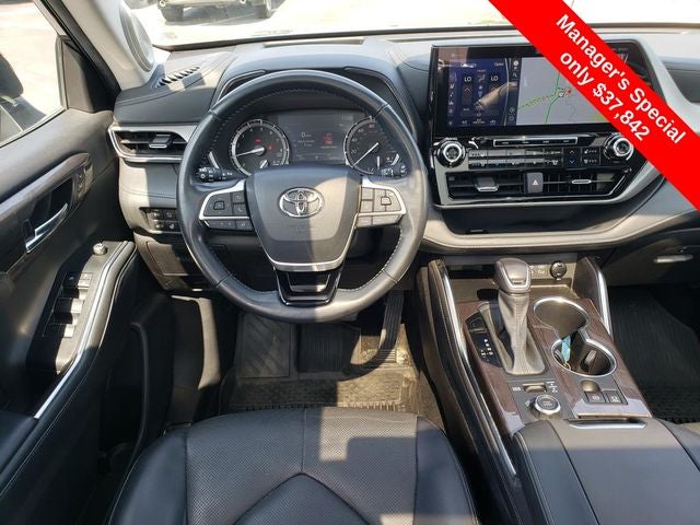 2022 Toyota Highlander Platinum