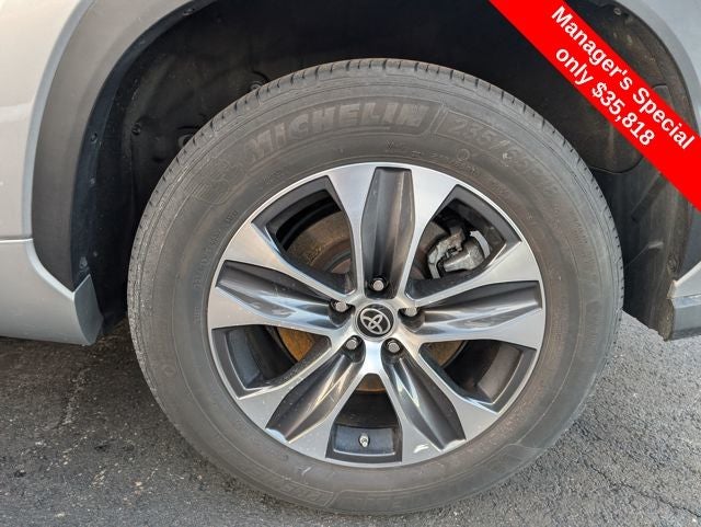 2023 Toyota Highlander XLE