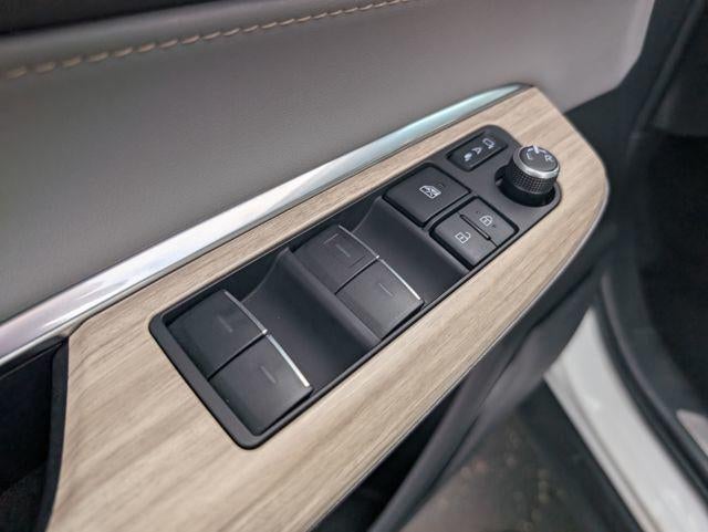 2023 Toyota Venza XLE