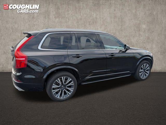 2021 Volvo XC90 T6 Momentum