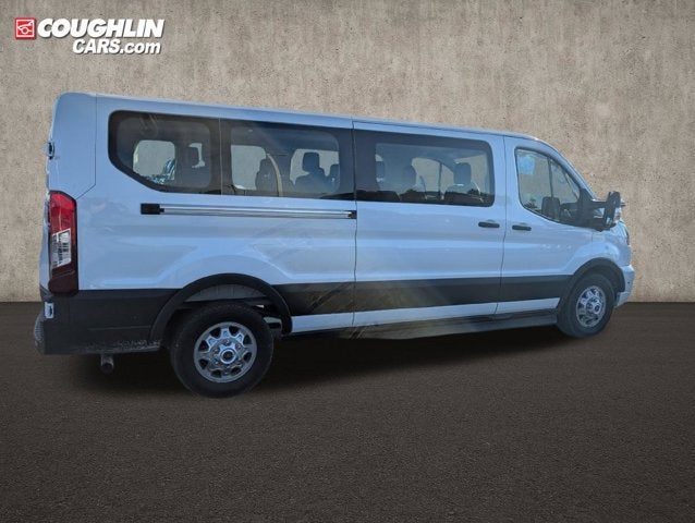 2026 Ford Transit Passenger Wagon XLT