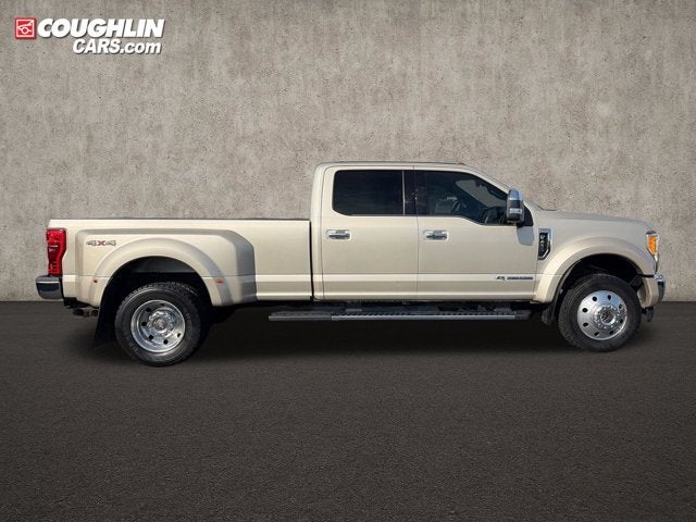 2017 Ford Super Duty F-450 DRW King Ranch