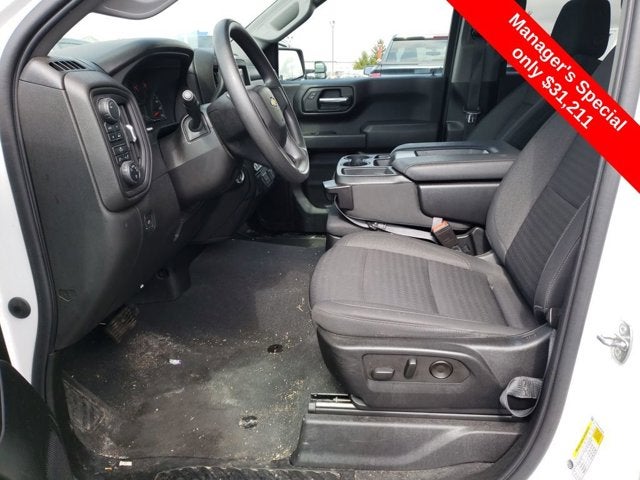 2022 Chevrolet Silverado 1500 4WD Crew Cab 147" Custom