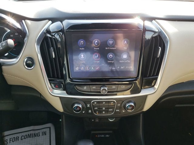 2022 Chevrolet Traverse LT Leather