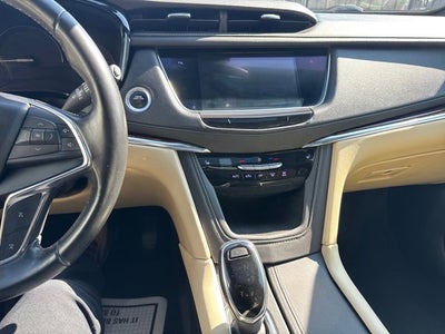 2019 Cadillac XT5 Luxury AWD