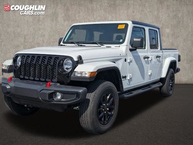 2022 Jeep Gladiator Altitude photo 3