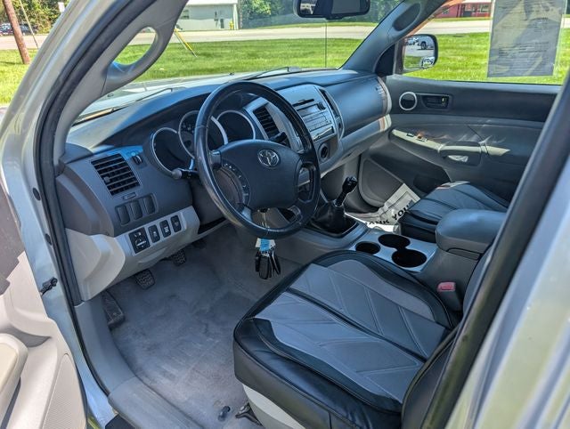 2010 Toyota Tacoma 4WD Access I4 MT (Natl)
