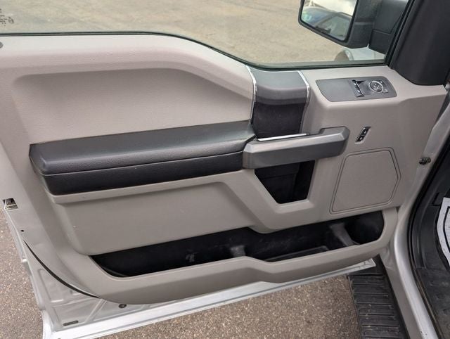 2016 Ford F-150 Base