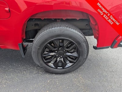 2023 Chevrolet Silverado 1500 4WD Crew Cab 147" Custom
