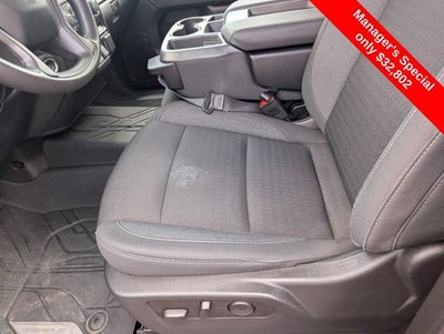 2023 Chevrolet Silverado 1500 4WD Crew Cab 147" Custom