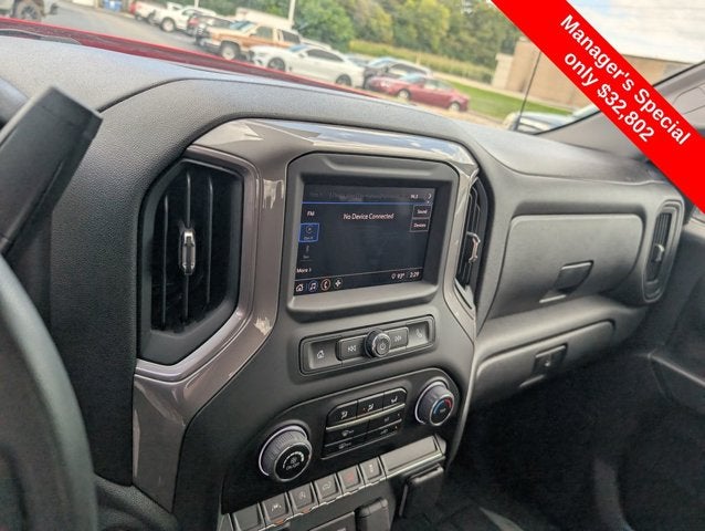 2023 Chevrolet Silverado 1500 4WD Crew Cab 147" Custom