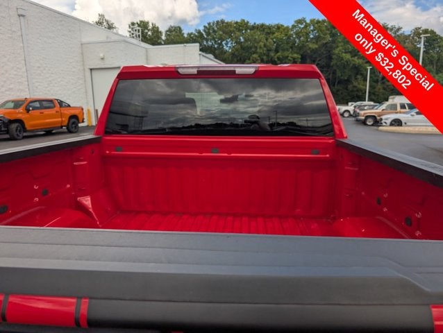 2023 Chevrolet Silverado 1500 4WD Crew Cab 147" Custom
