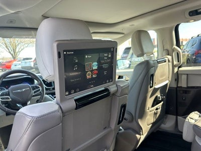 2018 Chrysler Pacifica Touring L Plus