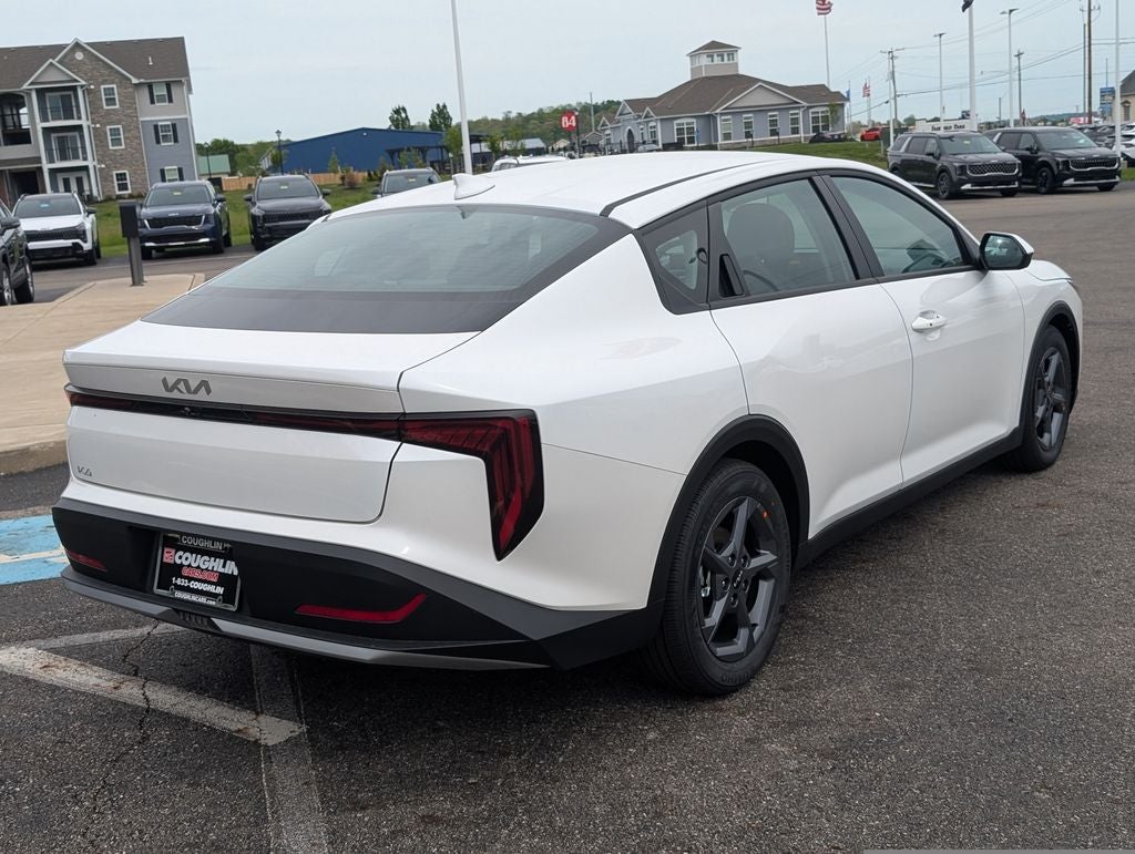 2026 Kia K4 LXS