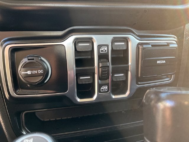 2022 Jeep Gladiator Overland
