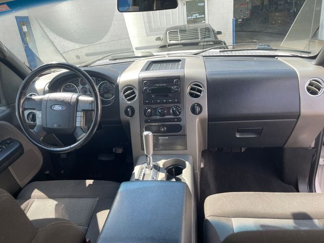 2005 Ford F-150 XLT