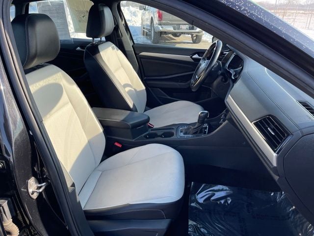 2021 Volkswagen Jetta R-Line