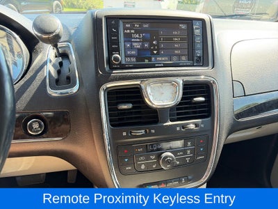 2015 Chrysler Town & Country Touring-L