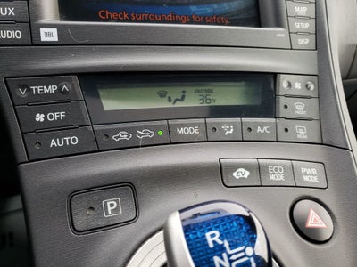 2010 Toyota Prius III