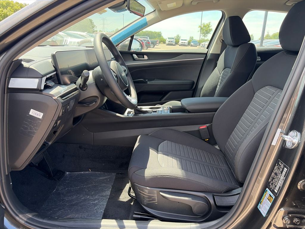 2026 Kia K5 LXS