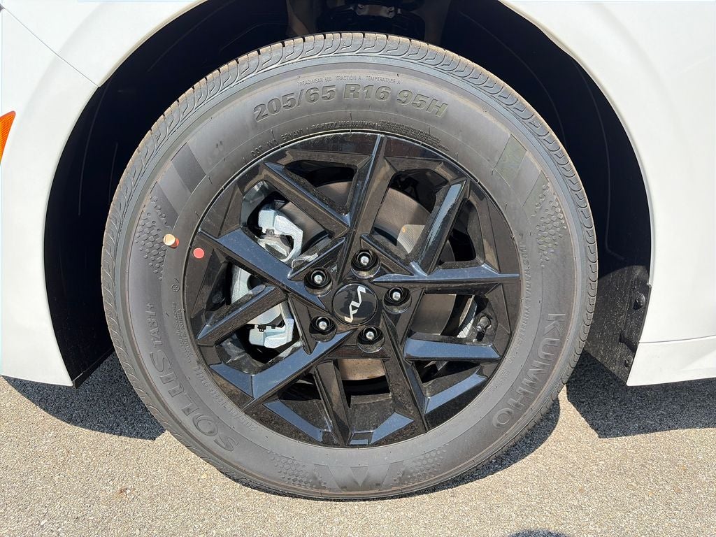 2026 Kia K5 LXS