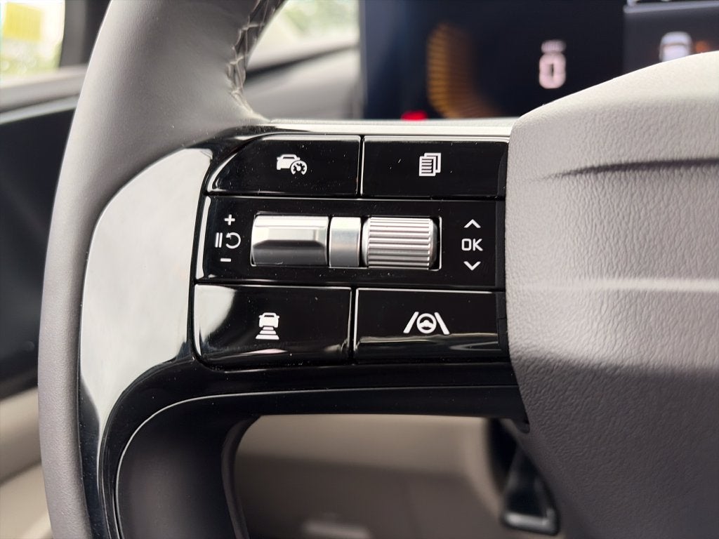 2027 Kia Carnival LXS