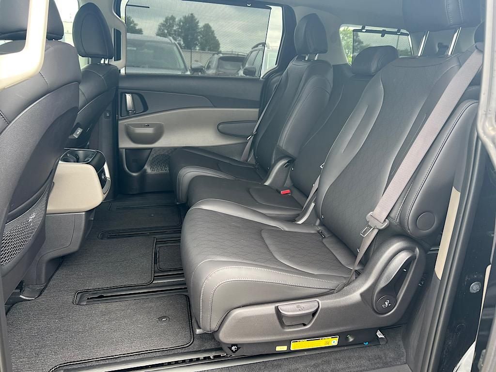 2025 Kia Carnival Hybrid EX