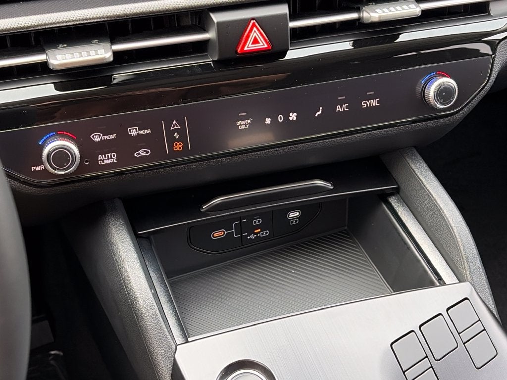 2027 Kia Sportage Hybrid LX