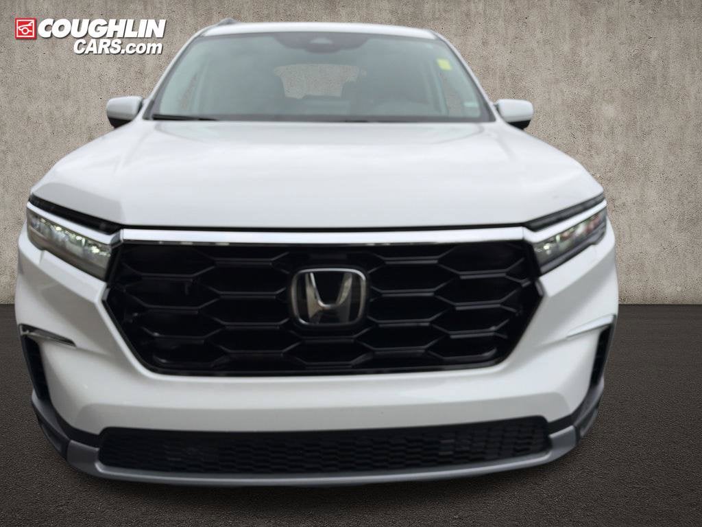 2025 Honda Pilot Base