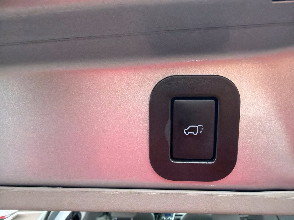 2015 Toyota Sienna Limited Premium 7 Passenger