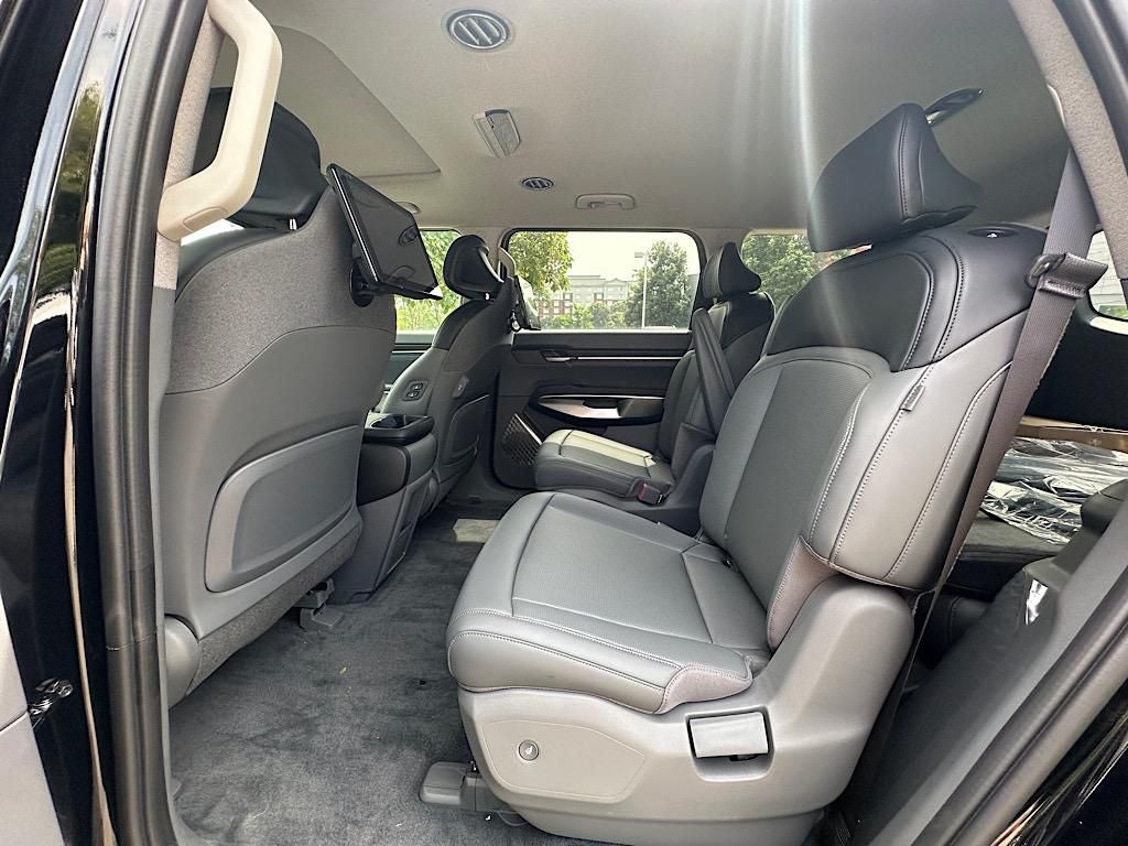 2026 Kia EV9 Light Long Range