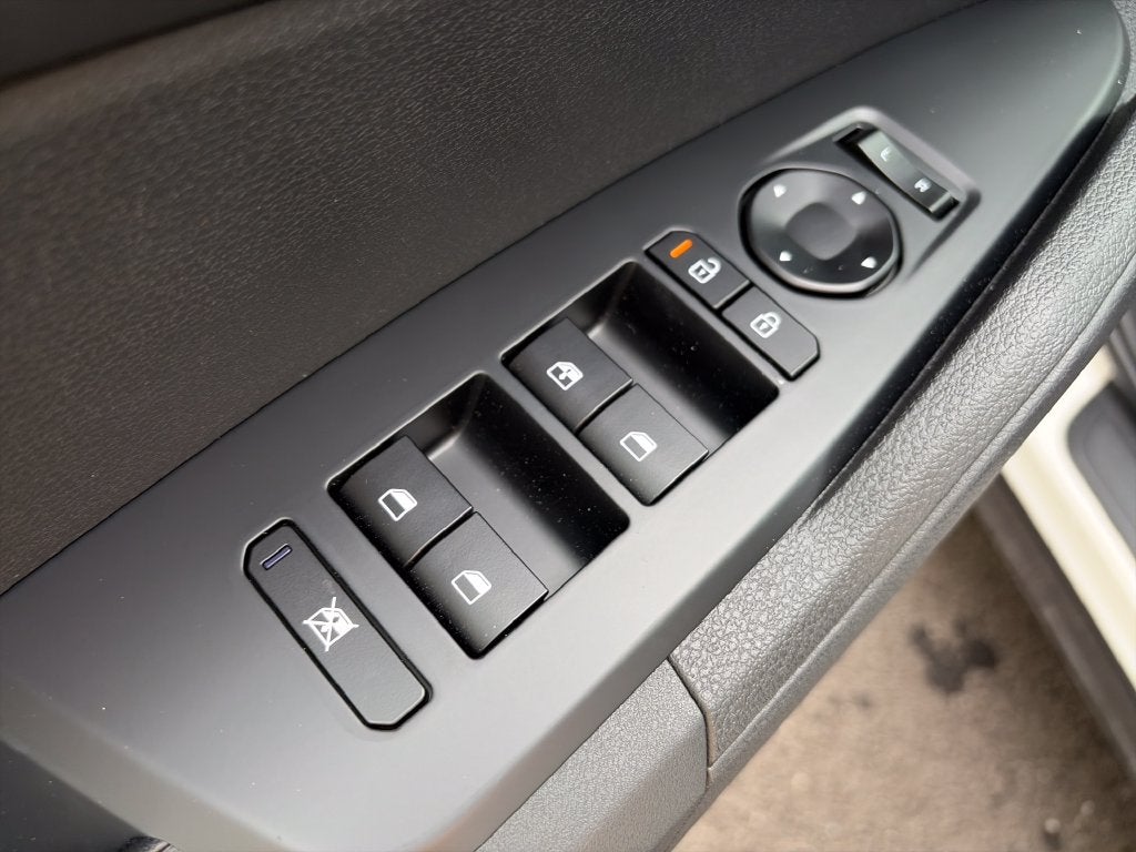 2027 Kia Sportage Hybrid LX