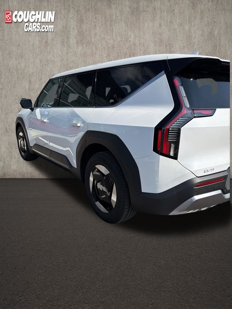 2024 Kia EV9 Light Long Range