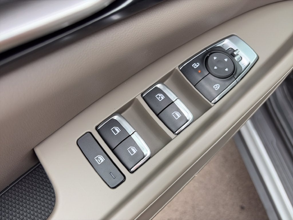 2027 Kia Carnival LX