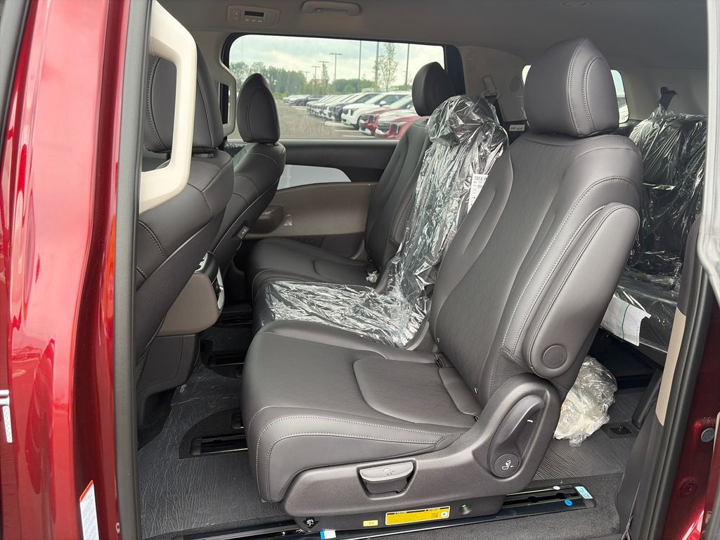 2026 Kia Carnival LXS