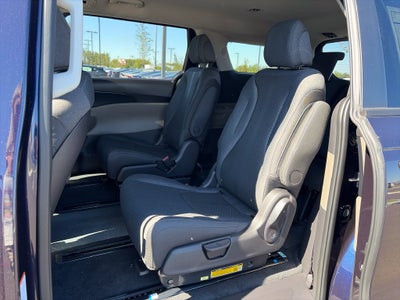 2027 Kia Carnival LX
