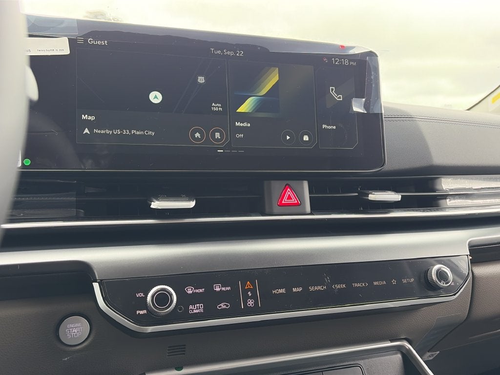 2027 Kia Carnival LX