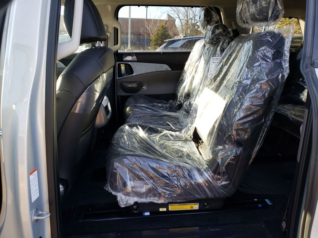 2026 Kia Carnival EX