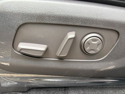2026 Kia Carnival Hybrid Base
