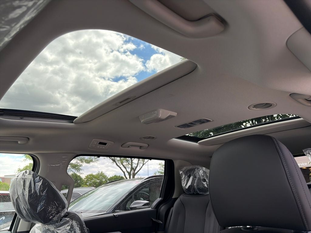 2026 Kia Carnival Hybrid Base