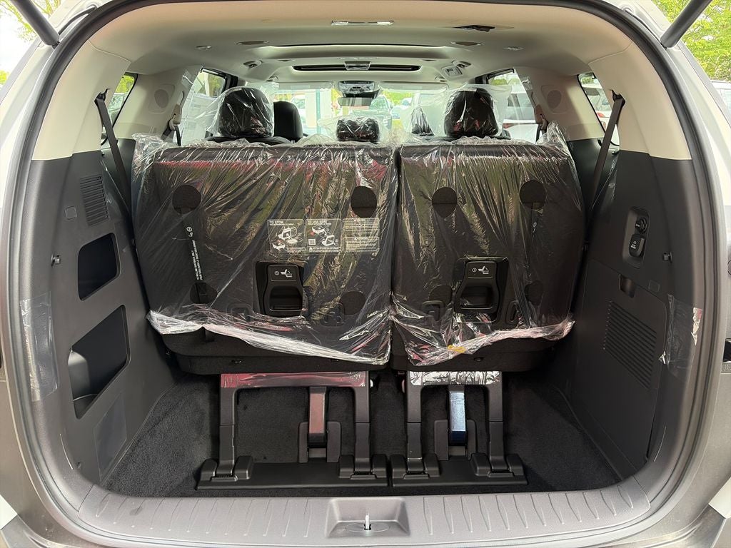 2026 Kia Carnival Hybrid Base