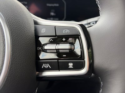 2026 Kia Carnival Hybrid Base