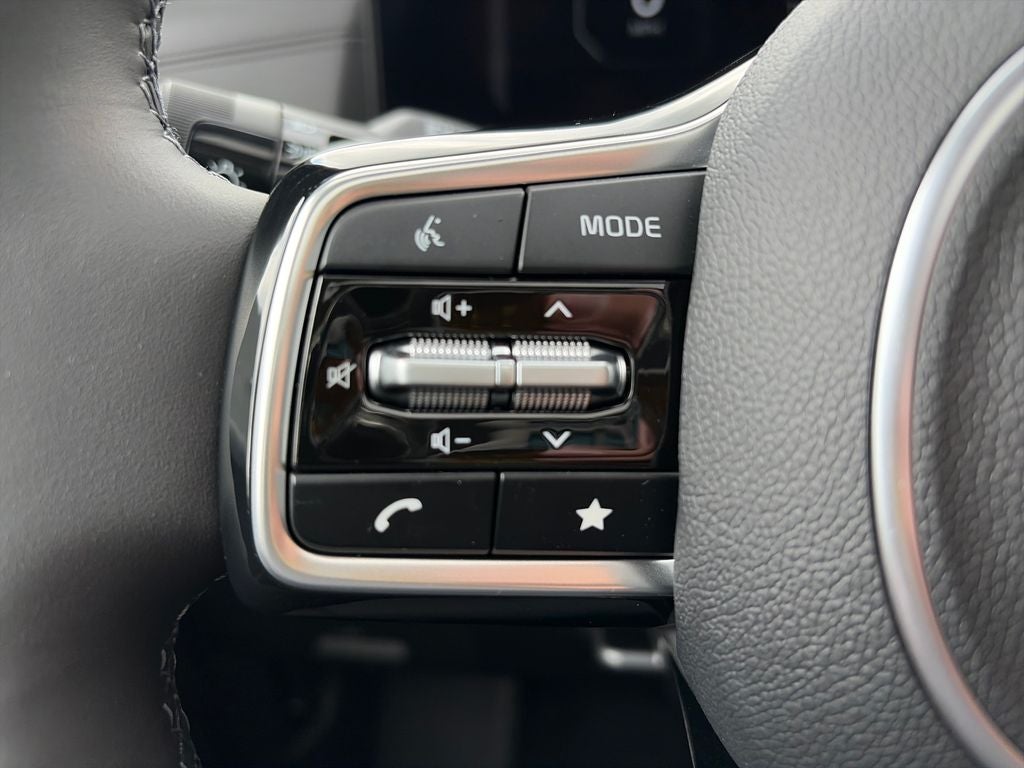 2026 Kia Carnival Hybrid Base