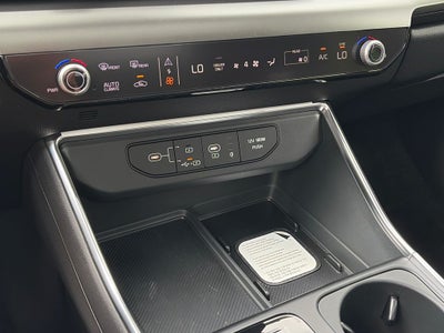 2026 Kia Carnival Hybrid Base