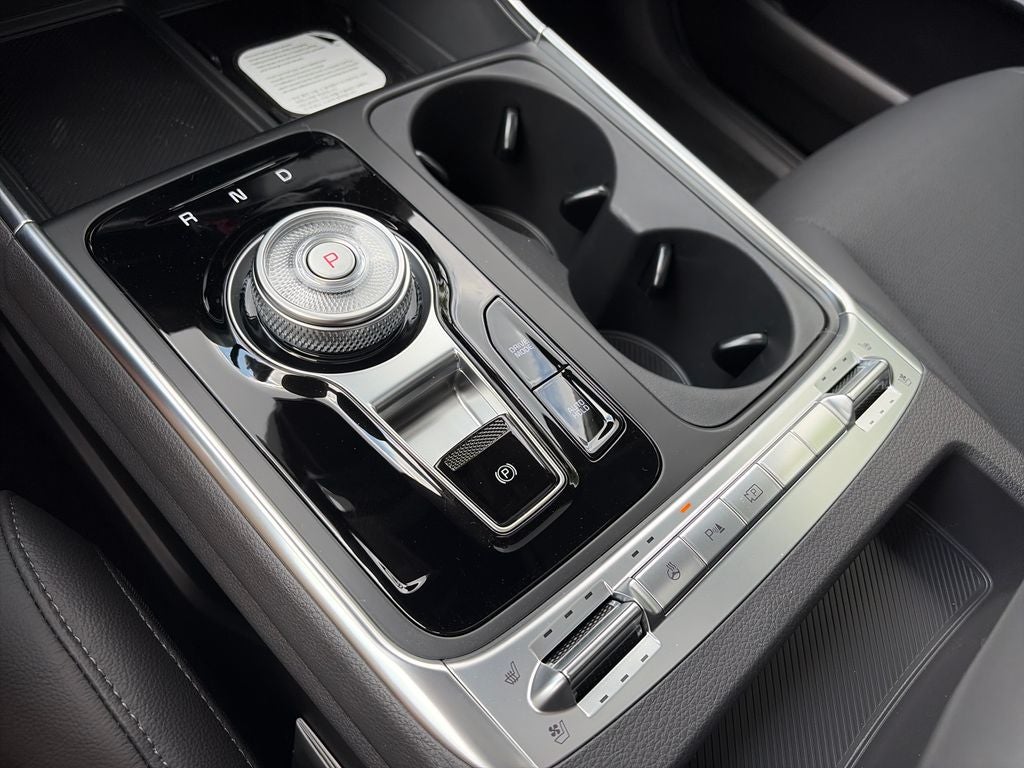 2026 Kia Carnival Hybrid Base
