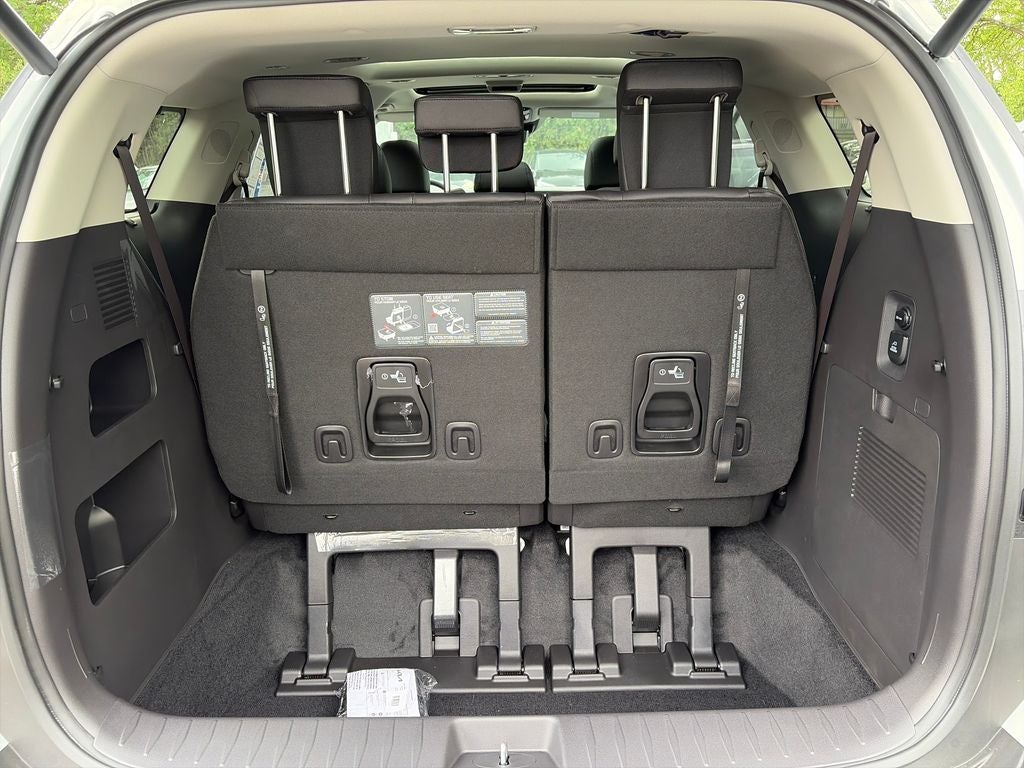 2026 Kia Carnival Hybrid Base